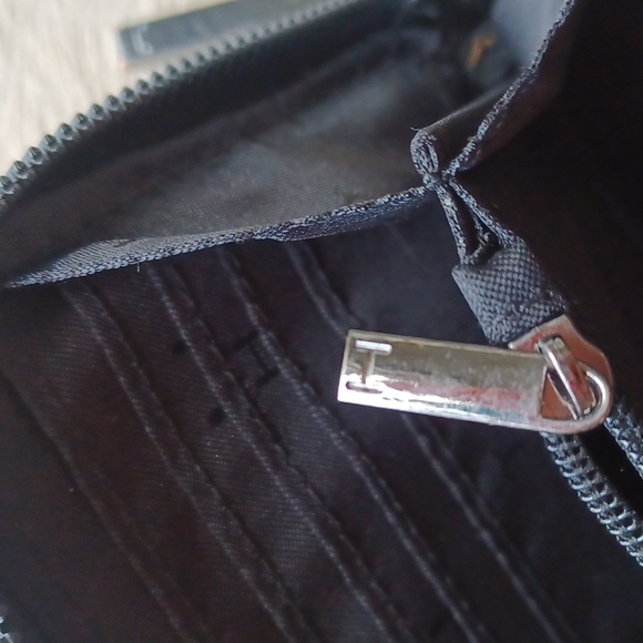 Halston wallet - Picture 10 of 16